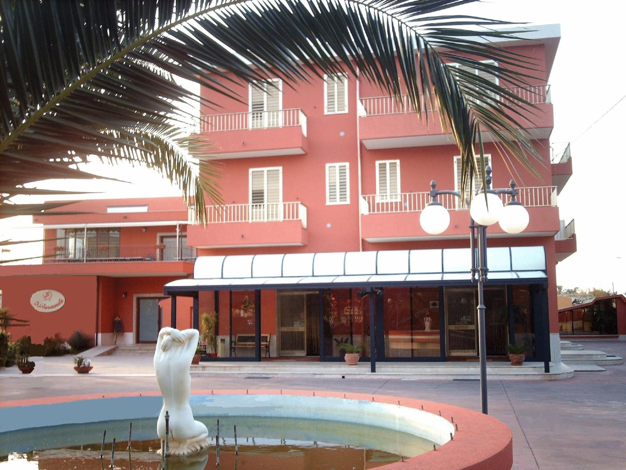 Hotel Ristorante Cordial Comiso Ngoại thất bức ảnh