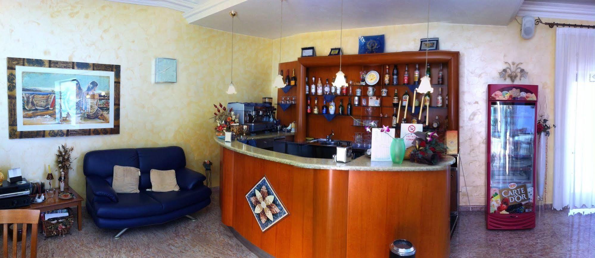 Hotel Ristorante Cordial Comiso Ngoại thất bức ảnh