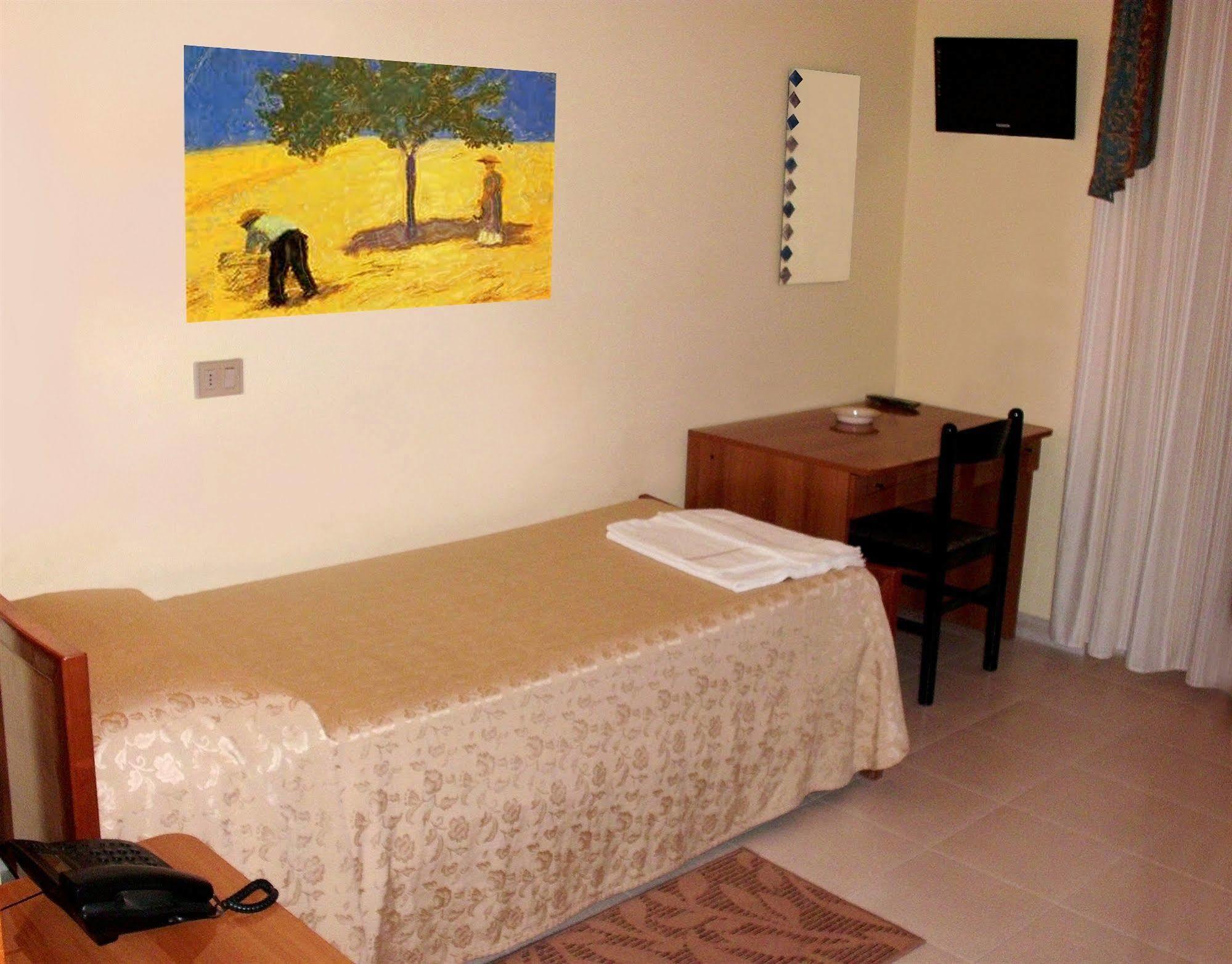 Hotel Ristorante Cordial Comiso Ngoại thất bức ảnh